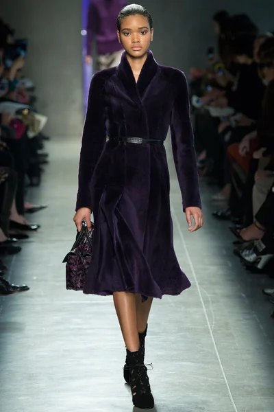 Look 15
